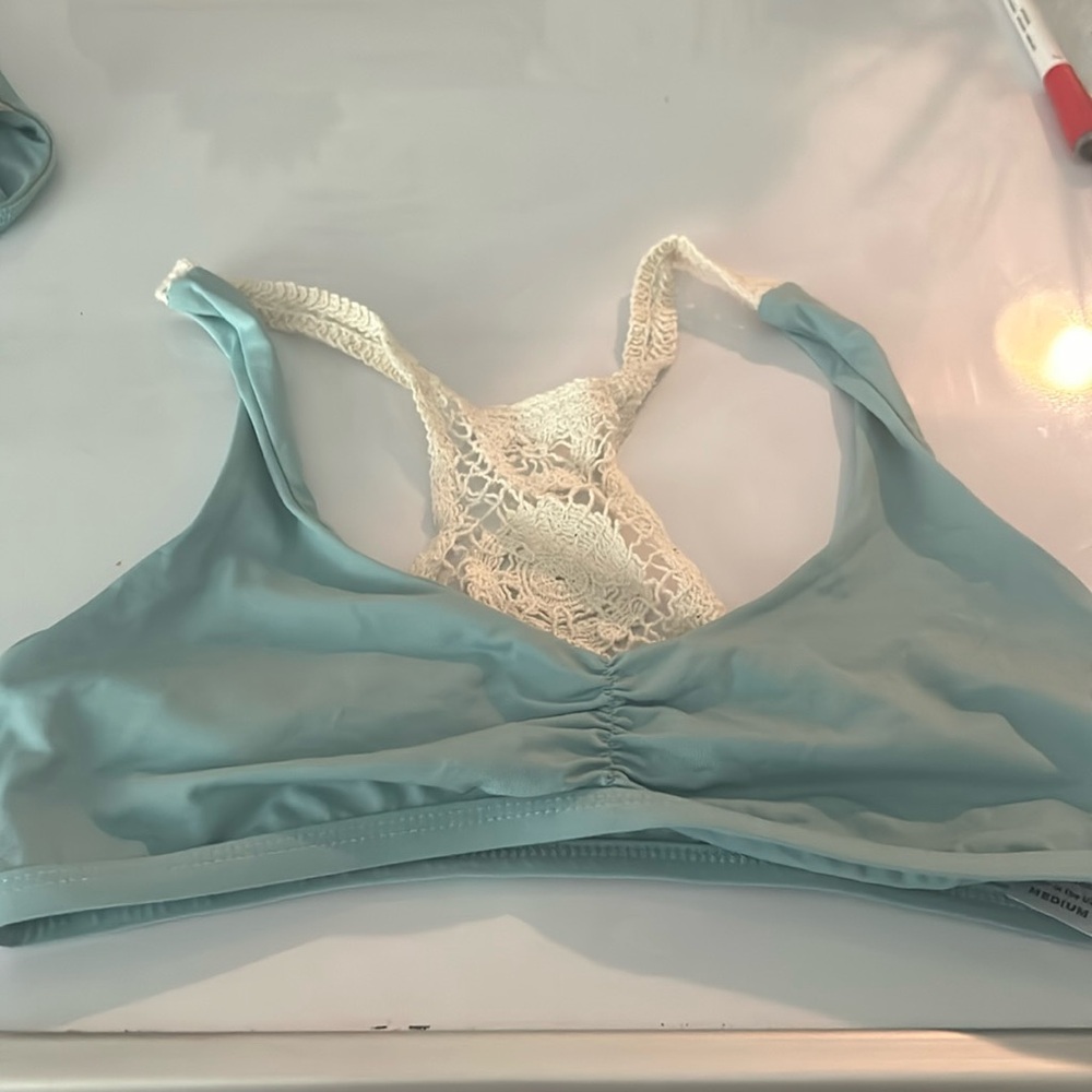 L space bikini top